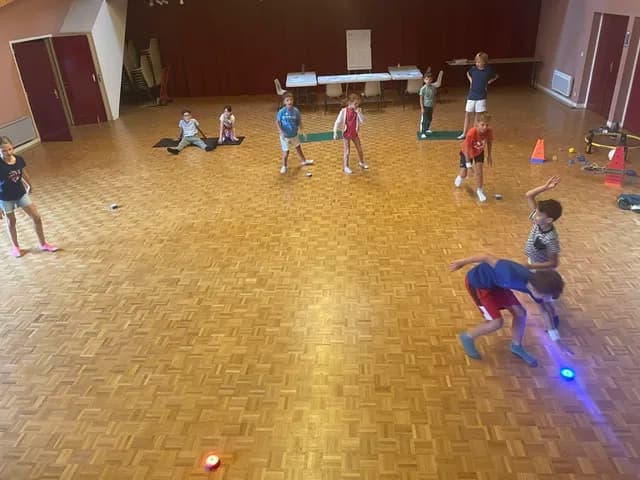 Galerie Retour sur le stage « Tennis & Maths » : une semaine aussi studieuse que sportive 3